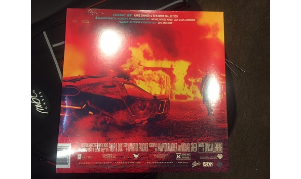 Big image blade runner 2049 st back