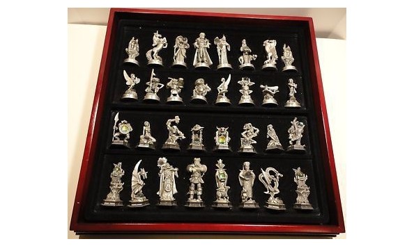 Big image danbury mint fantasy crystal chess 1 14da0466dd1efd3e762315f40054bd8e  2 