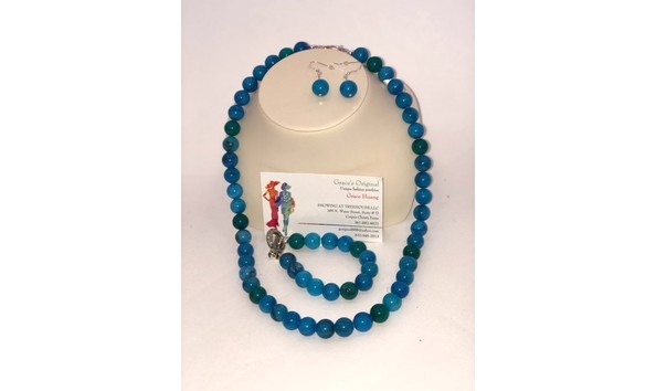 Big image single strand   blue and green