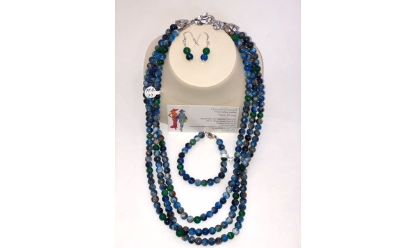Big image triple strand set   blue and green