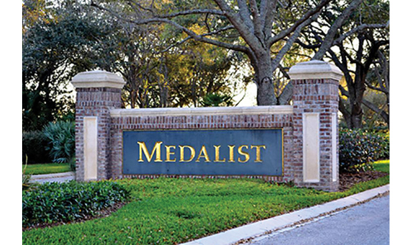 Big image medalistvillage