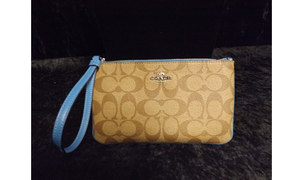 Big image coach clutch 001