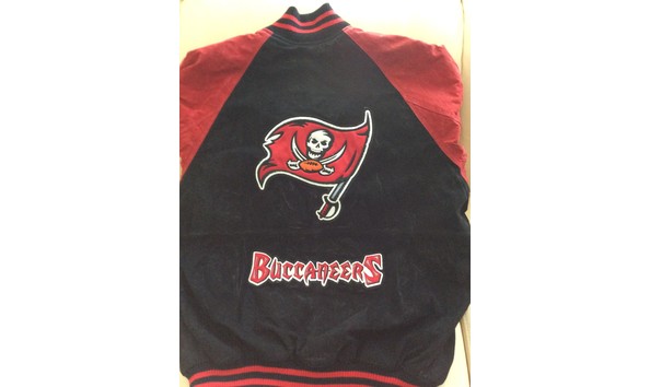Big image buccaneers jacket 2