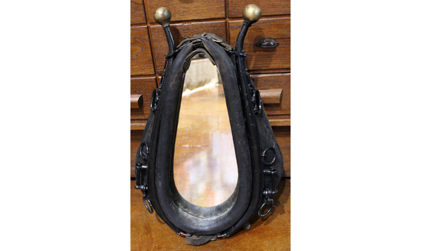 Big image horsecollarmirror
