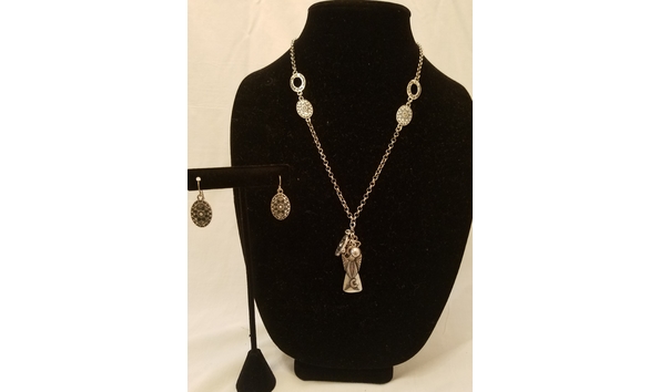 Big image mom s devotional basket bling