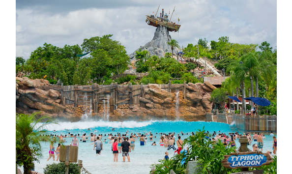 Big image pic disneys typhoon lagoon