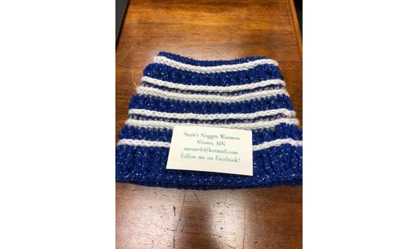 Big image blue hat  1