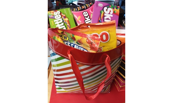 Big image auctionrainbowbag