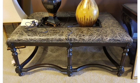 Big image coffee table with tray