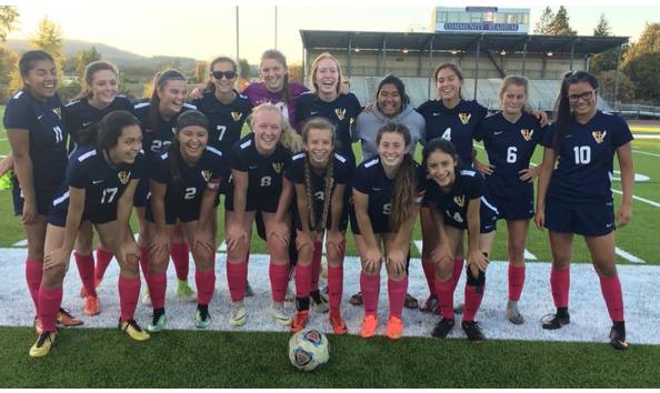 Big image auctionsoccerteam1