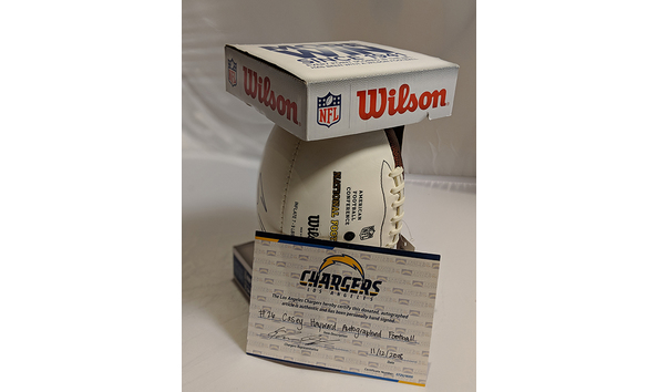 Big image 00100dportrait 00100 burst20181114155229437 cover