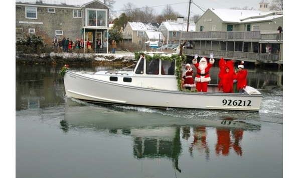 Big image kennebunk santa lobsterboat kennebunkport christmas 720x478