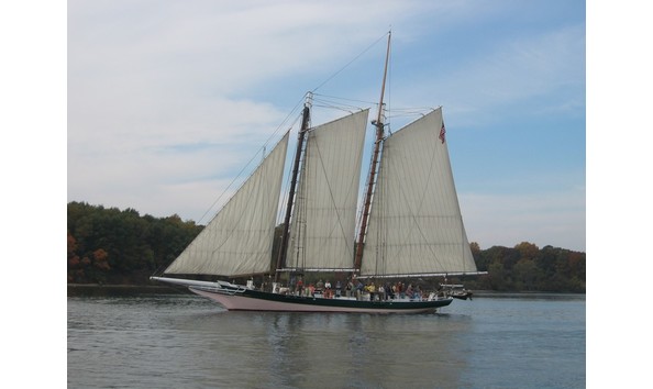 Big image thumbnail lady maryland under sail