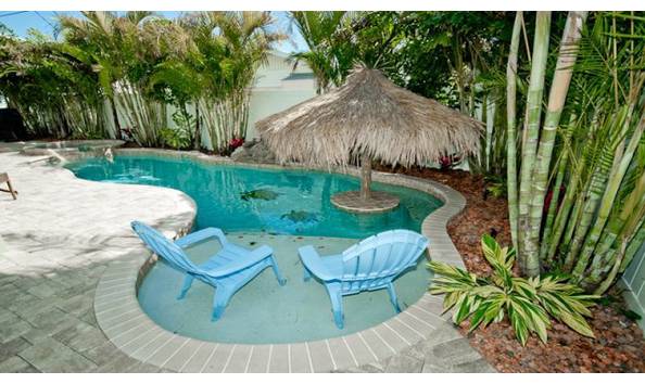 Big image 105 78 pool chairs bre