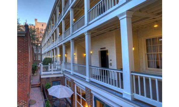 Big image deck 1 cropped 0 1 