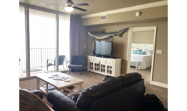 Big image pye condo 4