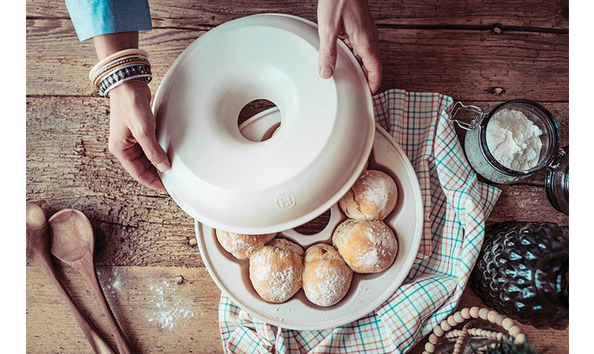 Big image emile henry bread bakers 1 19 767x500