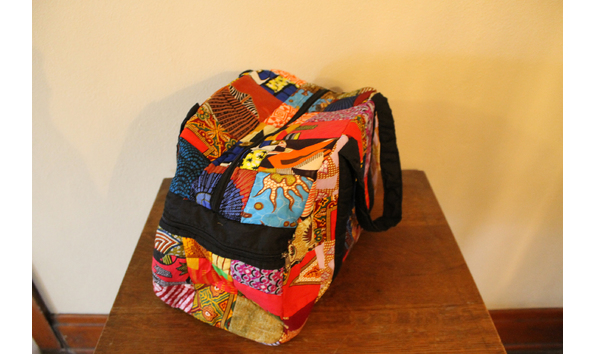 Big image kenyan patchwork hand made travel bag 1
