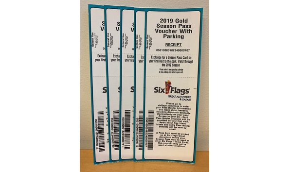 Big image 2019 season pass  six flags 