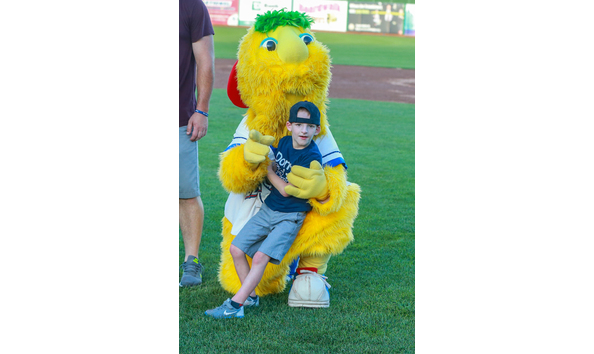 Big image blueclaws buster145054lakewood fans145054