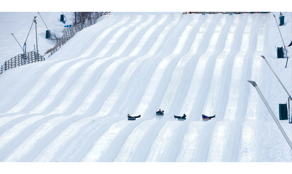 Big image the plunge snow tubing 1 