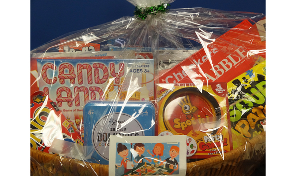 Big image 11 game night basket 2