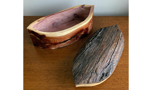 Big image 157.cedar box inside 2