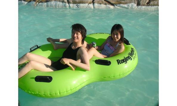 Big image raging waters raft