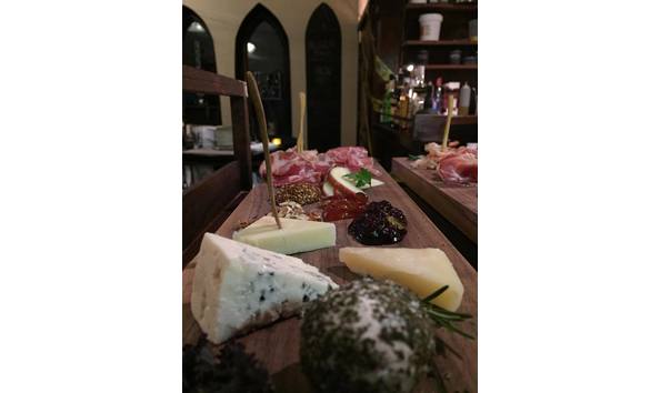 Big image church pub food image