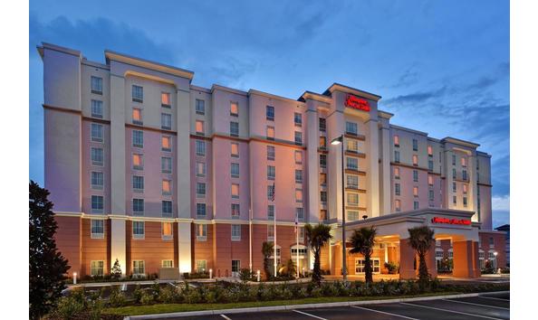 Big image hampton gateway 1