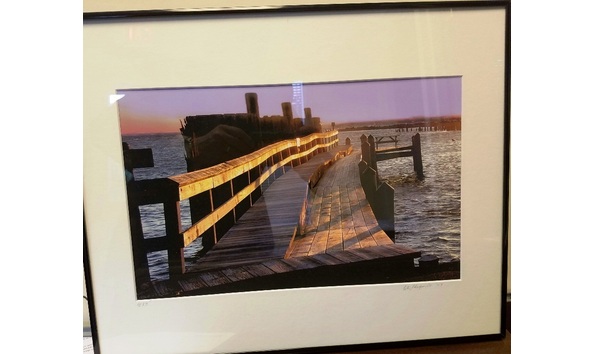Big image pier framed photo