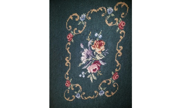 Big image needlepoint 3