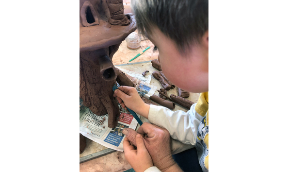 Big image kindergarden warking on treehouse