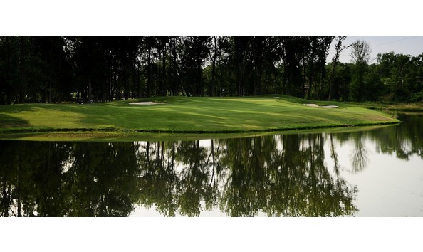 Big image st. peters golf   water