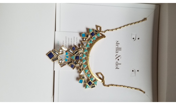 Big image 15574419336588999312092466733602