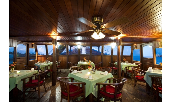Big image indoor dining area on mnuw restaurant ship