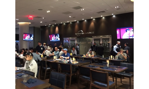 Big image yankee stadium harmon lounge