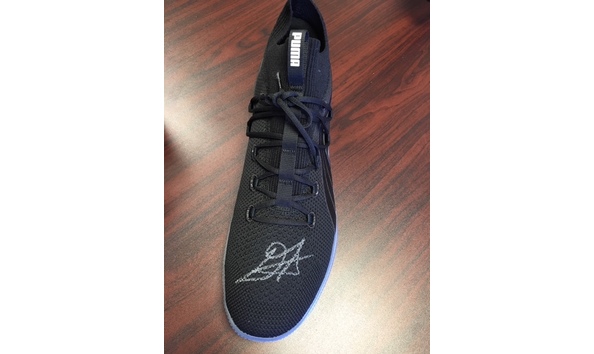 Big image autographed shoe