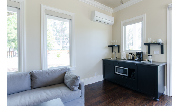 Big image pic sample seating area