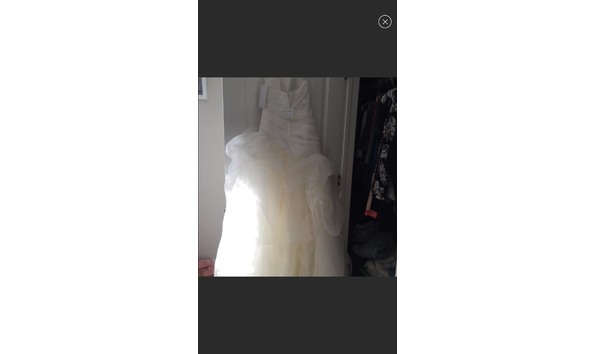 Big image wedding dress back