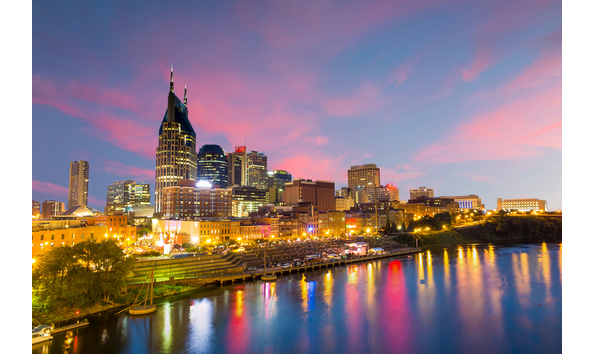 Big image pic nasvhille at night