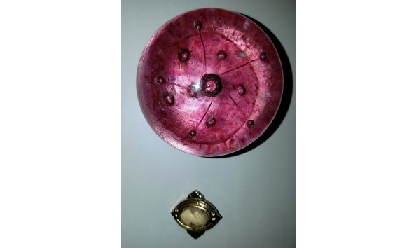 Big image cameo and paperweight 2016