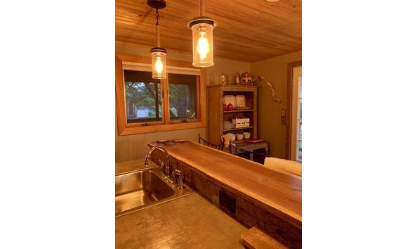 Big image uprivercabin2