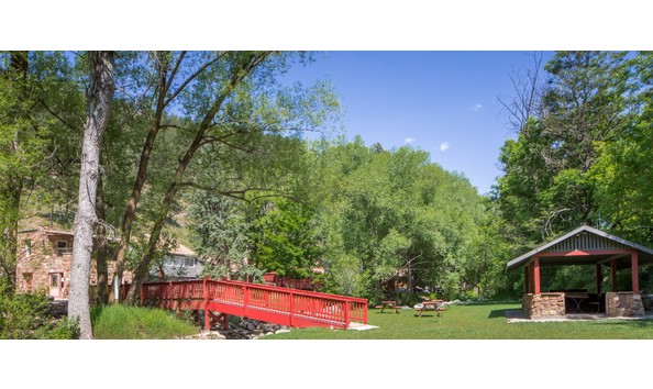 Big image a lodge grounds 6 1 1920x850