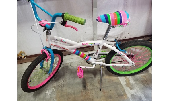 Big image auction girls bike 1 of 2