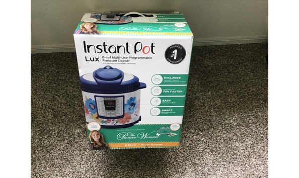Big image auction crock pot