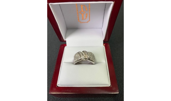 Big image donnys diamond ring
