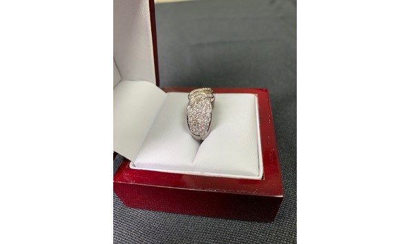 Big image donnys diamond ring 2