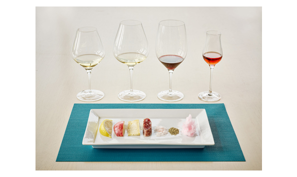 Big image stratus wine tasting