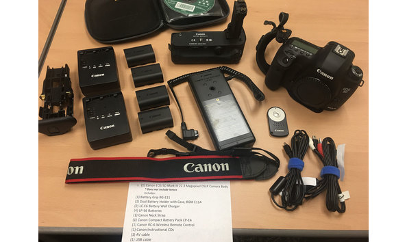 Big image canon eos 5d mark iii 22.3 megapixel dslr camera body and accessories